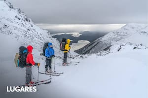 Los amigos que esquiaron 120 km por las montañas de una ruta emblemática