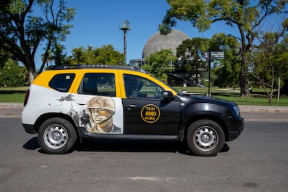 Tres de los taxis intervenidos llevan motivos sobre la Guerra de Malvinas y son conducidos por excombatientes