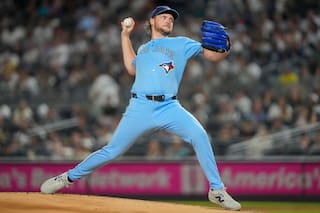 Trey Yesavage supera a Cam Schlittler en duelo estelar y Azulejos vencen dos a uno a Yankees