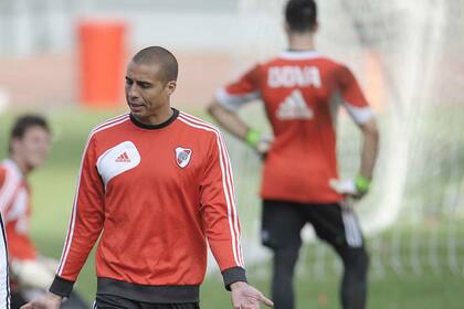 Trezegol ya no vestirá los colores de River