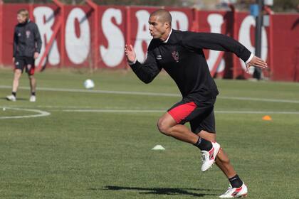 Trezeguet en su primera práctica con Newell''s