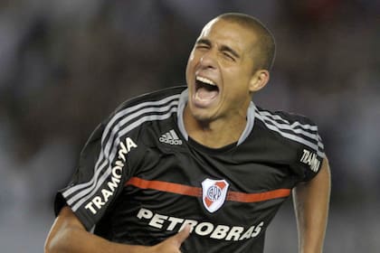 Trezeguet grita el gol con el alma