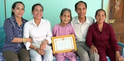 Trinh Thi Khong y su familia (Foto: X)