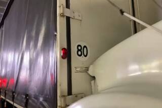 Triple choque de camiones en el Paseo del Bajo: tres heridos