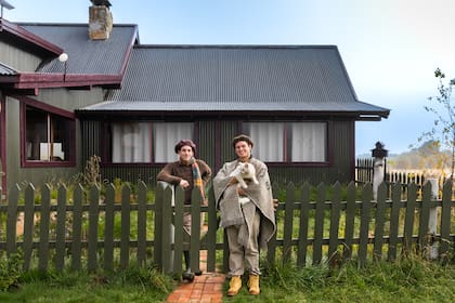 Tristán e Iñaki González Branca en el Lodge La Pilarica