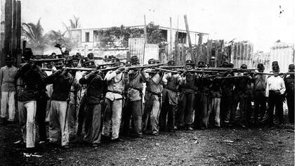 Tropas colombianas en Colón, Panamá. Noviembre de 1902