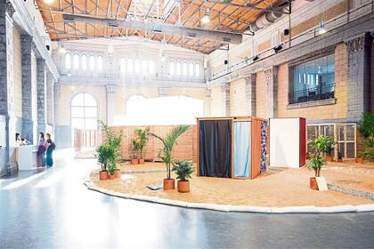 Tropicália. La obra de Oiticica es una crítica al estereotipo de Brasil como paraíso