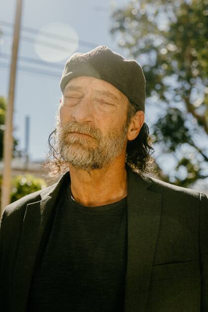 Troy Kotsur es el primer hombre sordo nominado a un premio de actuación de la Academia: mejor intérprete de reparto en CODA