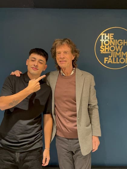 Trueno y Mick Jagger en The Tonight Show