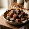 Trufas de chocolate, avena y café: el snack saludable e ideal para acompañar el mate del fin de semana