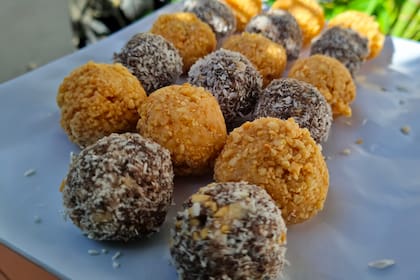 Trufas de coco y porotos blancos
