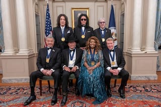 Trump afirma que será anfitrión de premios del Centro Kennedy