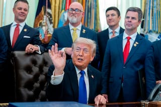 Trump da luz verde a la construcción de un nuevo oleoducto entre Canadá y EE.UU.