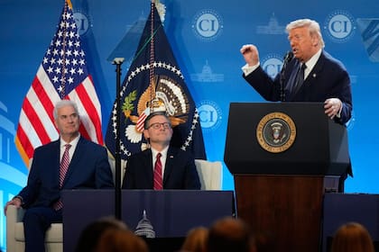 Trump describe la guerra con Irán como una "excursión a corto plazo