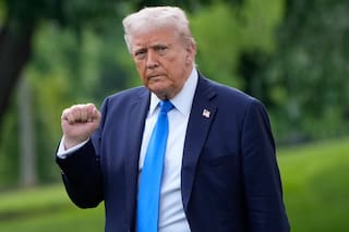 Trump dice que no le preocupaba la derrota de Orbán en Hungría, según ABC News