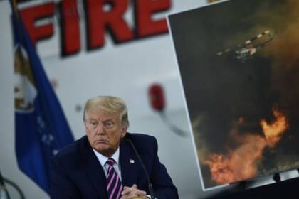 Trump negó que el aumento de la gravedad de los incendios se deban al cambio climático.