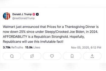 Trump promocionó la cena de Acción de Gracias de Walmart al señalar que este 2025 sería más barata