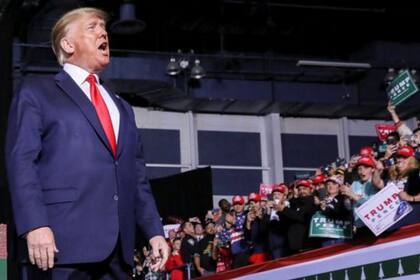 Trump repitió varias veces que no hizo nada malo en un acto junto a sus seguidores este miércoles