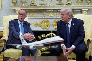 Trump sopesa reducir la presencia de soldados de EE. UU. en Alemania tras la disputa sobre la guerra en Irán