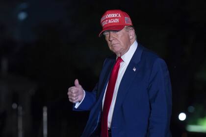 Trump volvió a apuntar contra Gavin Newsom y cuestionó su gestión en California, marcando distancia de una eventual candidatura presidencial