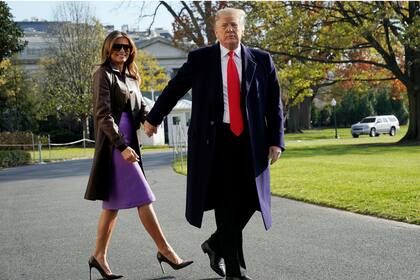 Trump y Melania en la Casa Blanca, antes de emprender el viaje