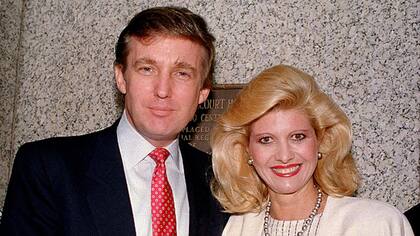Trump y su ex esposa Ivana en 1988