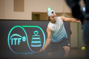 Trungelliti hace su debut con la camiseta argentina en la Copa Davis y juega un punto clave