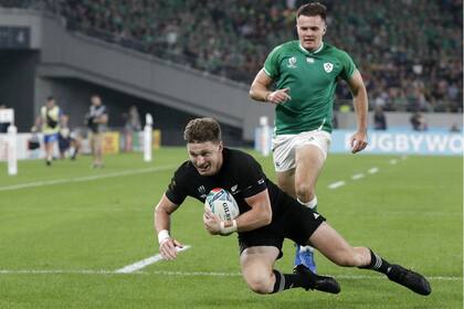 Try de Beauden Barrett, una de las grandes figuras de los All Blacks