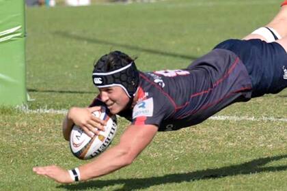 Try de Juan Segundo en el día de su debut en la primera de BACRC.