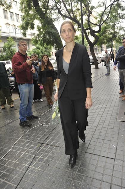 "Tu recuerdo en mi corazón, por siempre. Fuiste un grande, querido Beto. Gracias por todo lo que nos dejaste", escribió en sus historias de Instagram la actriz Carla Pandolfi