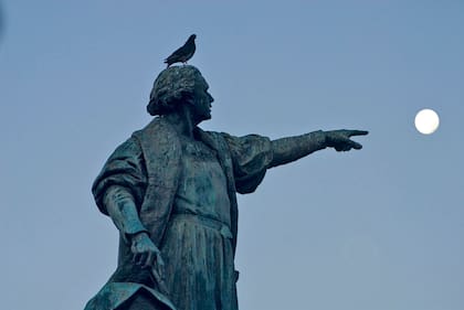 Estatua de Colón en el Parque Colón, Santo Domingo.