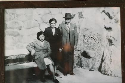 Turistas en el hotel termal de Rosario de la Frontera.