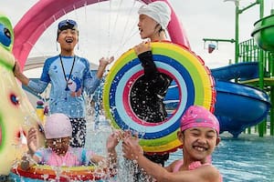 Turistas en el nuevo balneario