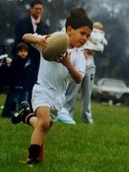 Tute, en la infancia, con la guinda; una pasión que lo llevó a las semifinales de la Copa del Mundo