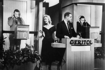 Twenty One era tan solo uno de los programas estilo quiz show de la televisión estadounidense de mediados de la década de los 50