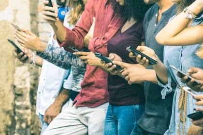 Twitter dijo querer estimular que los usuarios entren activamente en sus cuentas y participen en la red