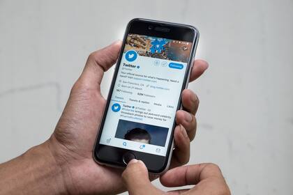 Twitter parece estar priorizando que los usuarios accedan a sus cuentas a través de su propia aplicación.