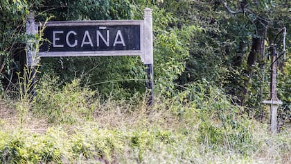 Ubicado en el partido de Rauch, este pueblo conserva el espíritu rural y la tranquilidad
