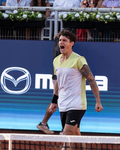 Ugo Carabelli se metió por segunda vez consecutiva a los cuartos de final de un torneo ATP, tras su semifinal en Río de Janeiro