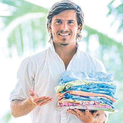 Uki Deane es el hijo de la ex modelo Mónica de Álzaga y vive entre Argentina, Estados Unidos y las Islas Bermudas