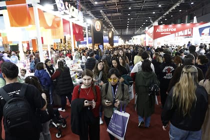 Último sábado de la Feria, colmada de visitantes