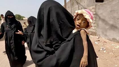 Umm Ahmed con su hija Safaa.