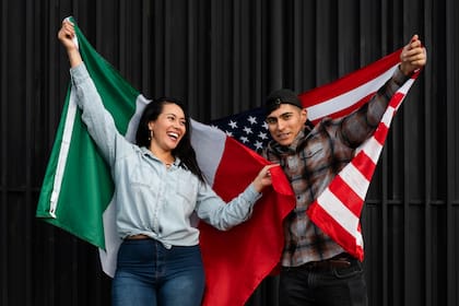 Un abogado de inmigración aseguró que puede haber consecuencias "profundas" si se elimina la doble ciudadanía en EE.UU.