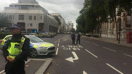 Un accidente de tránsito hizo revivir el pánico en Londres