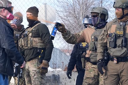 Trump amenazó con invocar una ley excepcional y escalar el conflicto en Minneapolis