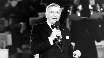 Un álbum de fotos inéditas muestra también su visita a la Argentina en 1981