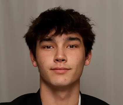 Un amigo que seguía al Cybertruck en otro vehículo presenció el accidente e intentó rescatar a los ocupantes: logró sacar a un pasajero, pero otros tres quedaron dentro