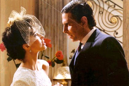 Un amor que traspasa barreras, en La extraña dama