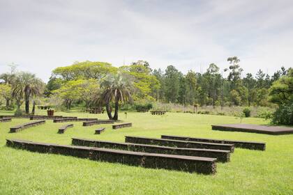 Un anfiteatro para 300 personas permite realizar diferentes actividades culturales al aire libre.