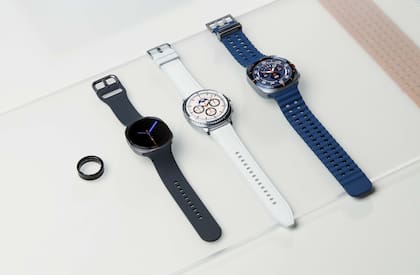 Un anillo Galaxy Ring, los Galaxy Watch8 y Watch8 Classic, y un Galaxy Watch Ultra